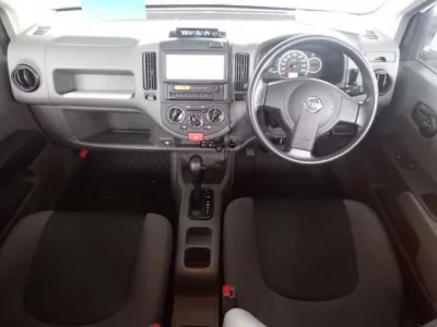 Nissan AD