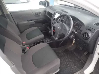 Nissan AD