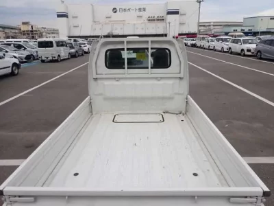 Nissan CLIPPER TRUCK