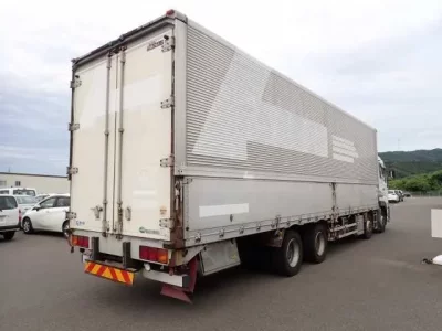Nissan QUON
