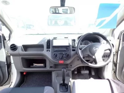 Nissan AD