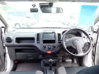 Nissan AD