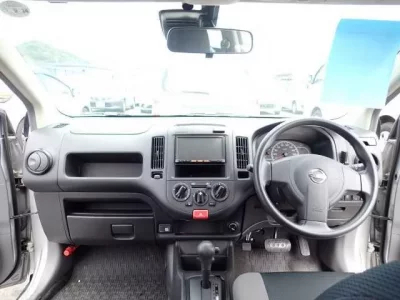 Nissan AD