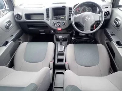 Nissan AD