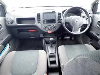 Nissan AD