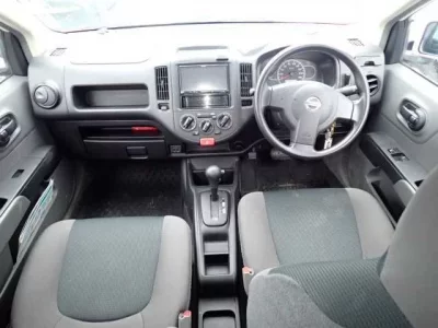 Nissan AD