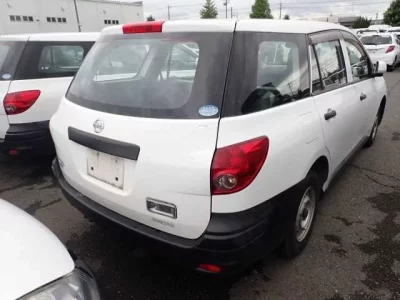 Nissan AD