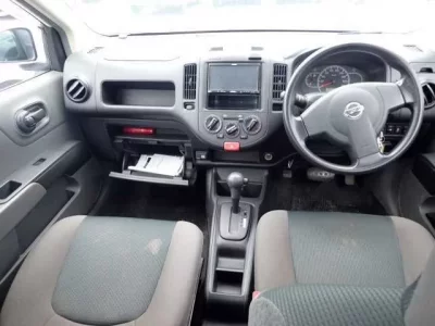 Nissan AD