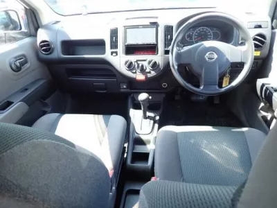 Nissan AD