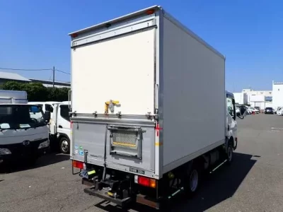 Nissan ATLAS