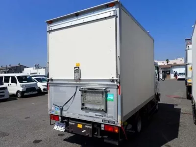 Nissan ATLAS