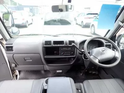 Mazda BONGO VAN