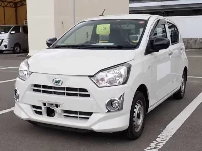Daihatsu MIRA E S