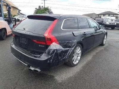 Volvo V90