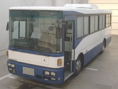Nissan UD BUS