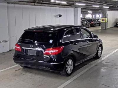 Mercedes-Benz B CLASS