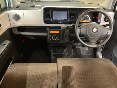 Suzuki MRWAGON