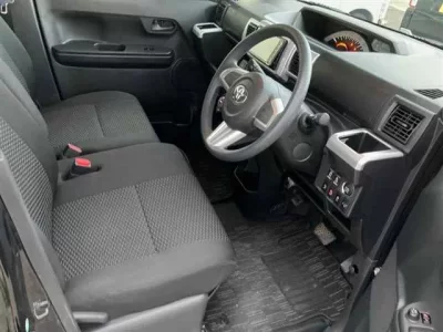 Toyota PIXIS MEGA