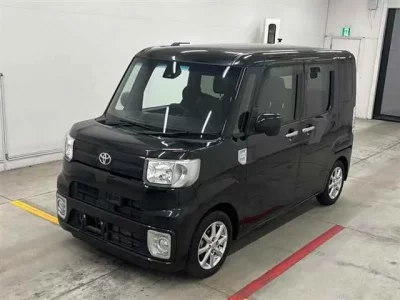 Toyota PIXIS MEGA