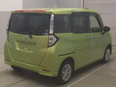Toyota TANK