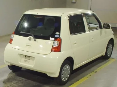 Daihatsu Esse