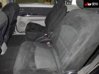 Mitsubishi GRANDIS