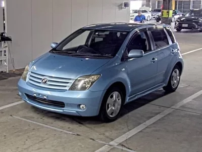 Toyota IST