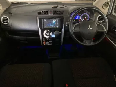 Mitsubishi EK CUSTOM