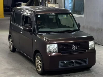 Toyota PIXIS SPACE