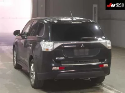 Mitsubishi OUTLANDER PHEV
