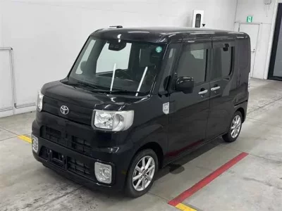 Toyota PIXIS MEGA