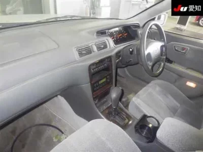 Toyota MARK2 QUALIS