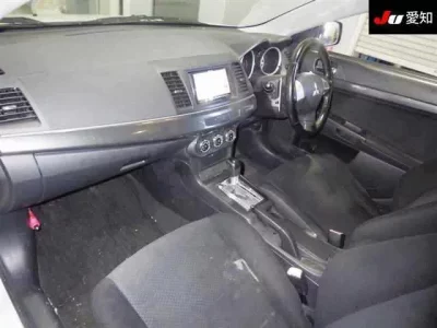 Mitsubishi GALANT FORTIS