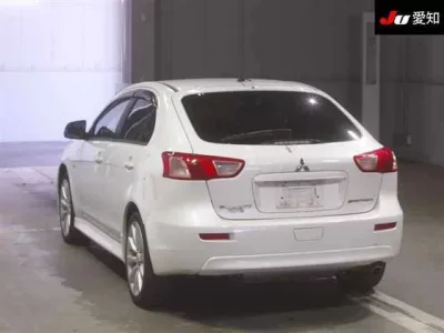 Mitsubishi GALANT FORTIS