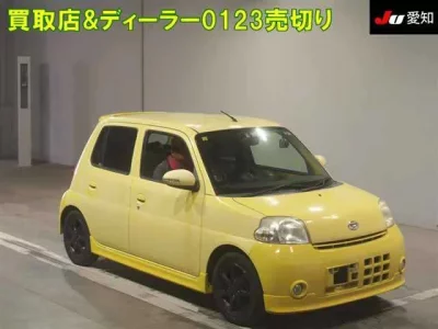 Daihatsu Esse