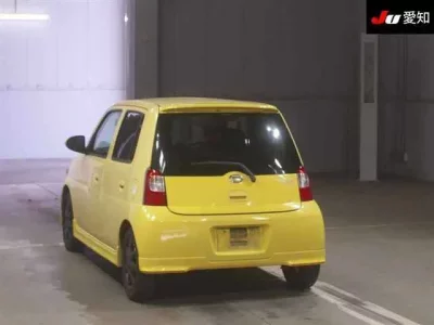 Daihatsu Esse