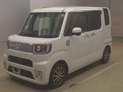 Toyota PIXIS MEGA