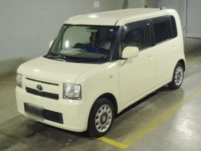 Toyota PIXIS SPACE