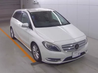 Mercedes-Benz B CLASS