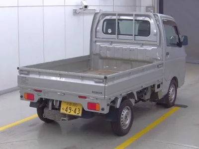 Nissan CLIPPER TRUCK