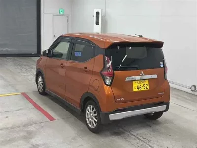 Mitsubishi EK X