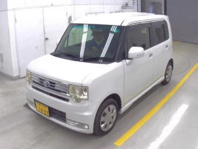 Toyota PIXIS SPACE