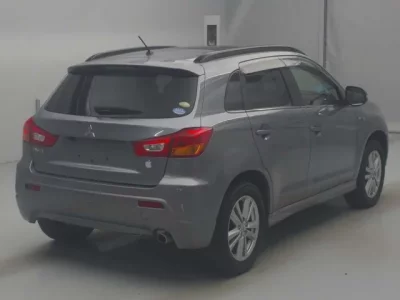 Mitsubishi RVR
