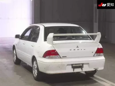 Mitsubishi LANCER