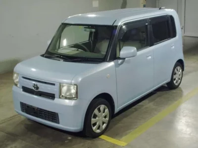 Toyota PIXIS SPACE