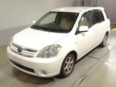 Toyota RAUM