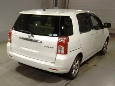 Toyota RAUM