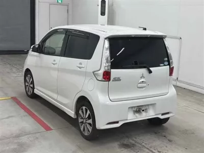 Mitsubishi EK CUSTOM