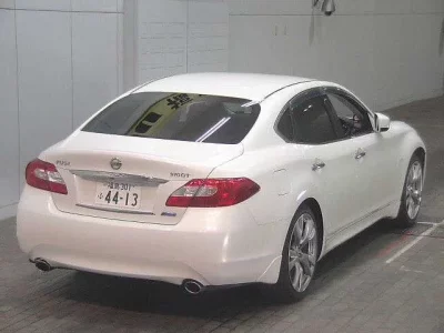 Nissan FUGA