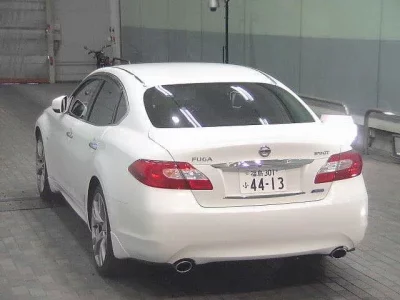 Nissan FUGA